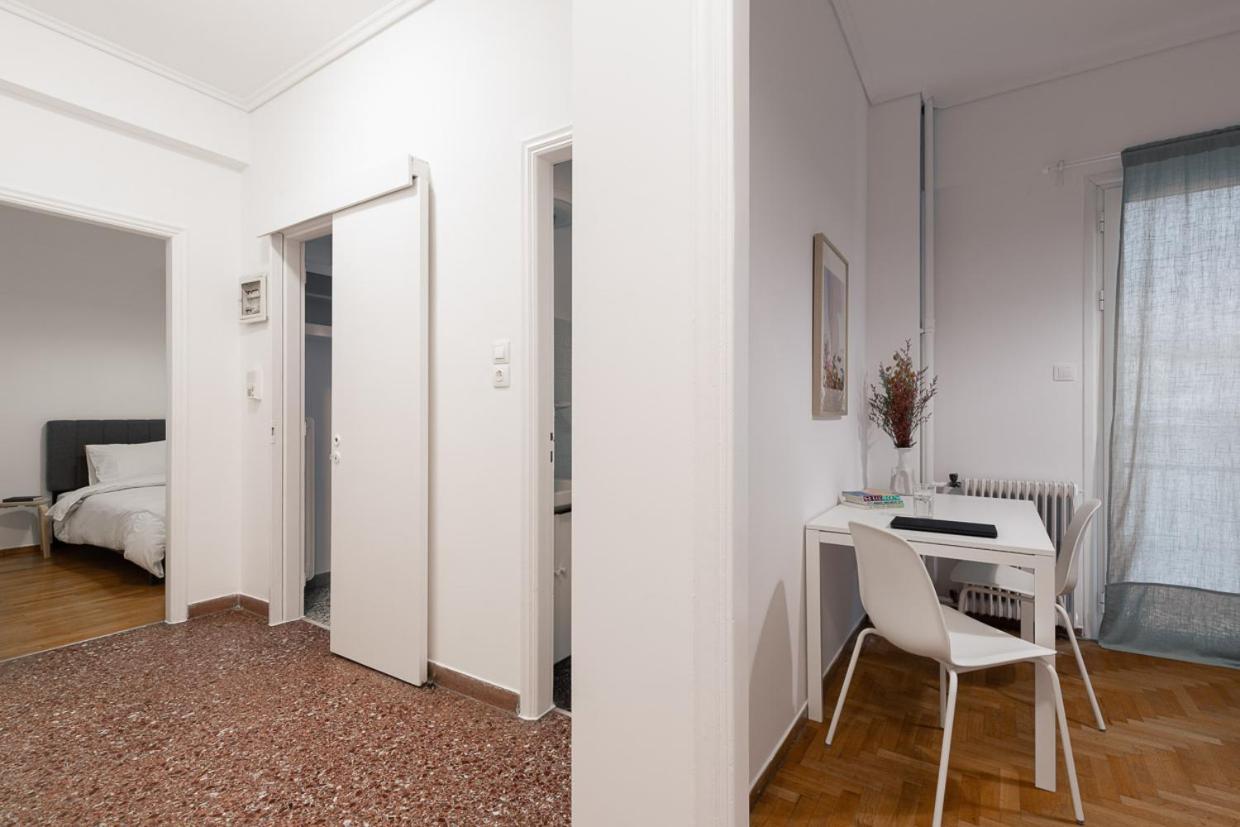 Comfort Aparment In Exarcheia Афины Экстерьер фото